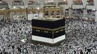 Doa Melihat Kabah Saat di Makkah, Benarkah Termasuk Momen Mustajab