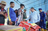 Pemprov Riau Salurkan Bantuan kepada Korban Banjir