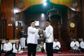 Safari Ramadhan ke Rokan Hulu, Plt Gubri Disambut Hangat Masyarakat