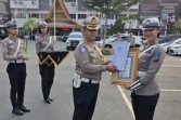 Bripda Jessica Terima Penghargaan dari Ditlantas Polda Riau, Harumkan Nama Institusi di Ajang Nasional