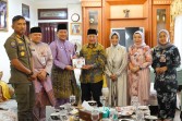Momentum Pererat Silaturahmi, Pemprov Riau Lakukan Anjangsana ke Kediaman Saleh Djasi