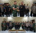HUT ke-81 TNI, Kapolresta Pekanbaru Sambangi Denpom 1/3 dan Kodim 0301