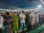 Kalapas Pekanbaru dan Jajaran kembali Sholat Tarawih Bersama Warga Binaan