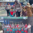 Polantas Karib Kenalkan Rambu-rambu Lalu Lintas dan Green Policing kepada Anak TK