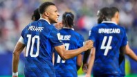 Prancis Menang Telak atas Irak 3-0, Segel Tiket 32 Besar