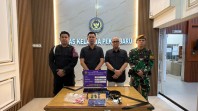 Cegah Peredaran Barang Terlarang, Lapas Kelas IIA Pekanbaru Gelar Razia Mendadak ke Kamar Hunian WBP