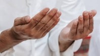 Bacaan Doa Pelunas Utang dan Azabnya