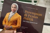 Peluncuran Buku Dr. Karmila Sari, Ungkap Jatuh Bangun di Dunia Politik