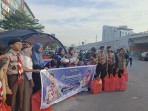 Pramuka Kota Pekanbaru Bagikan 1.000 Kotak Nasi kepada Masyarakat
