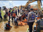 Mobil Truk Tangki Terjun ke Sungai, Sopir Tewas Tenggelam