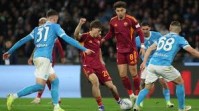 Napoli dan AS Roma Bermain Imbang 2-2, Gagal  Perkecil Jarak dengan Duo Milan