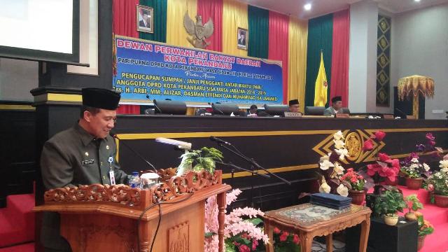 DPRD Gelar Rapat Paripurna Peresmian Pengangkatan Pengucapan Sumpah PAW 4 Anggota Dewan